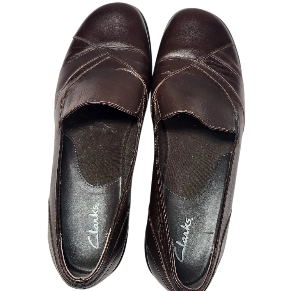 Clarks Women's 10M Brown Leather Slip-On Loafers Comfort Preppy Academia Casual